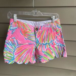 Lilly Pulitzer‎ Shorts Womens 00 Pink Buttercup Scalloped Hem Southern Colorful